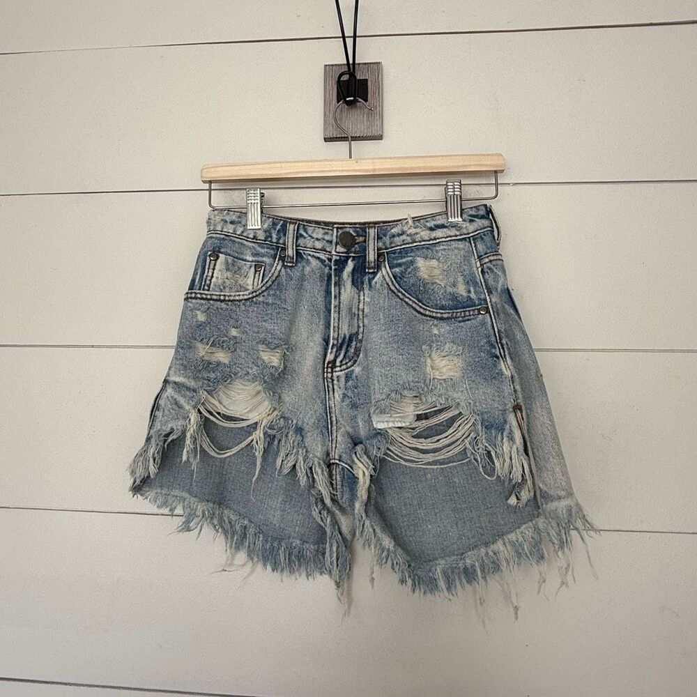 Signature8 Women’s XS Blue Denim Distressed Destroyed Shorts New